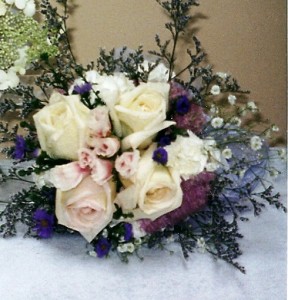 SPRING ROSE BOUQUET